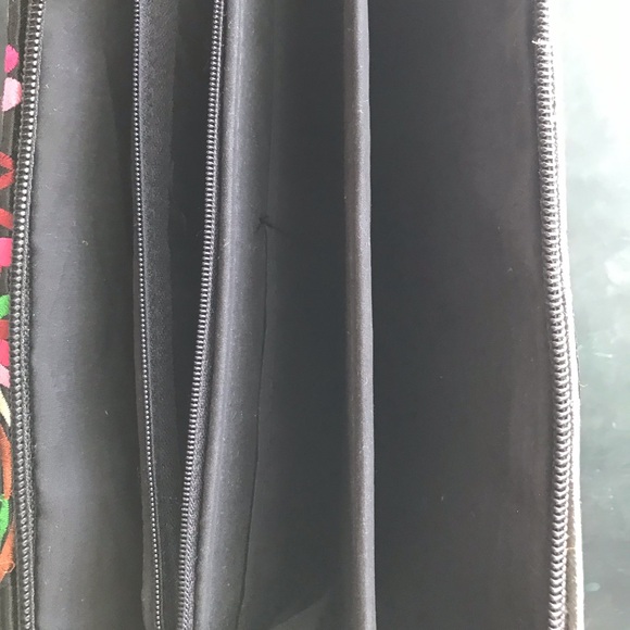 Embroidered Clutch - Picture 7 of 10